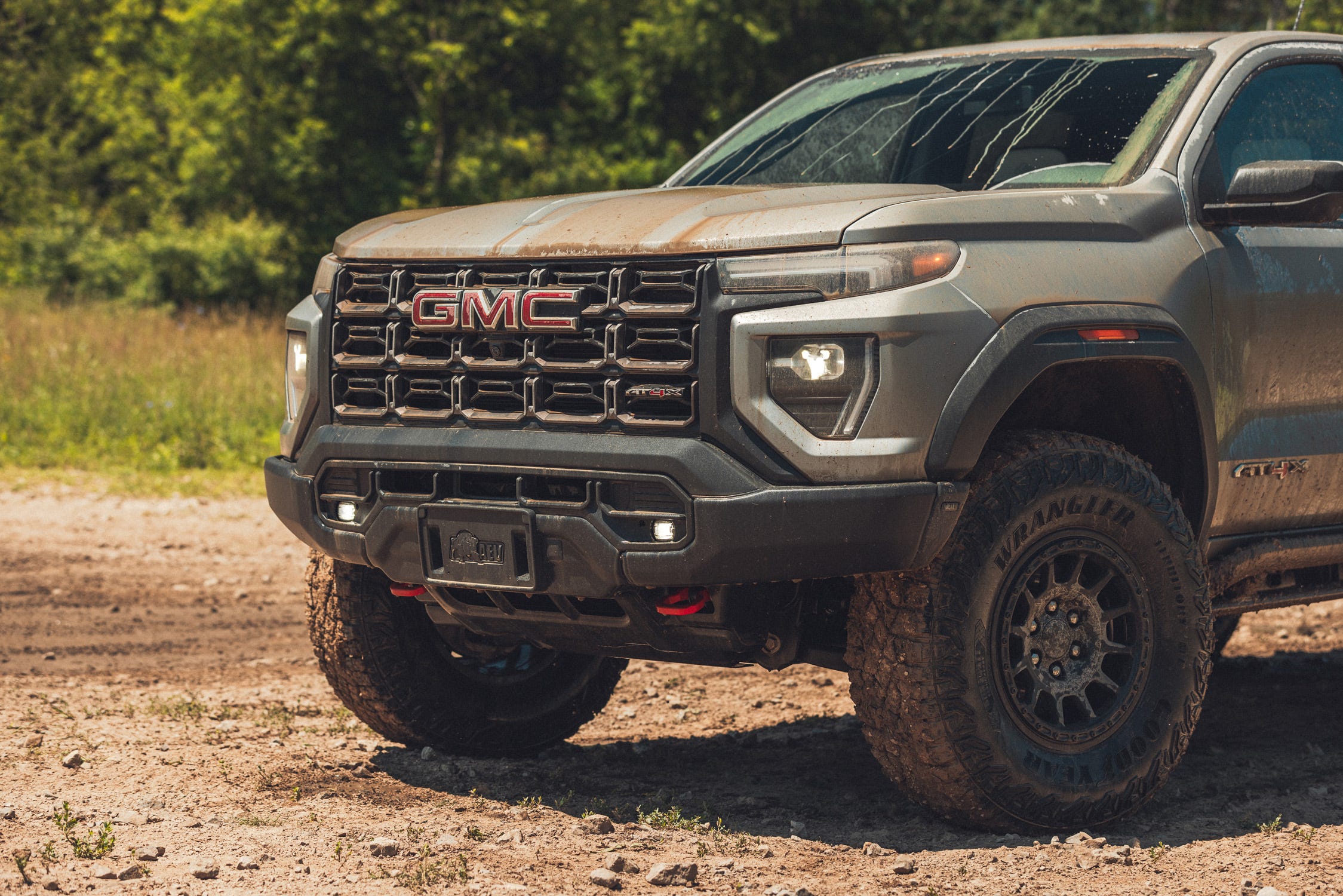 View Photos of the 2024 GMC Canyon AT4X AEV