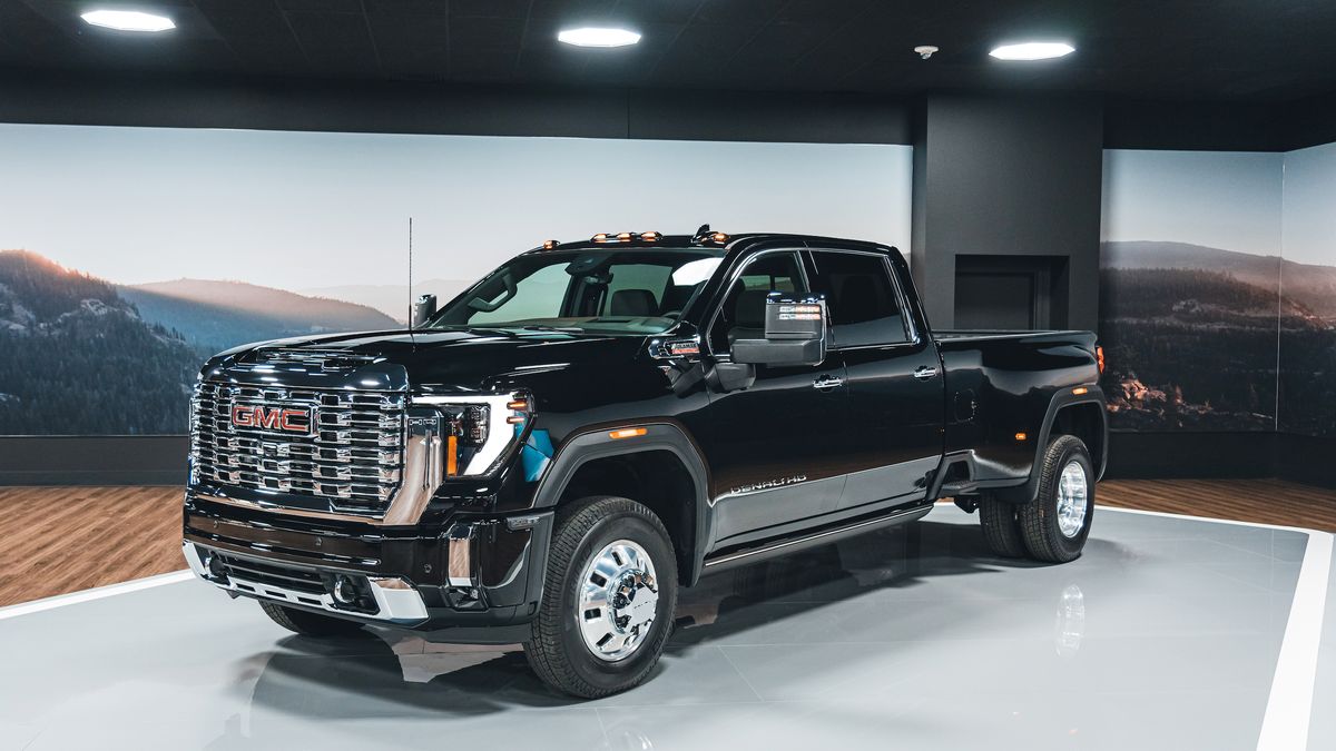 2024 GMC Sierra HD Brings the Luxury and the Muscle