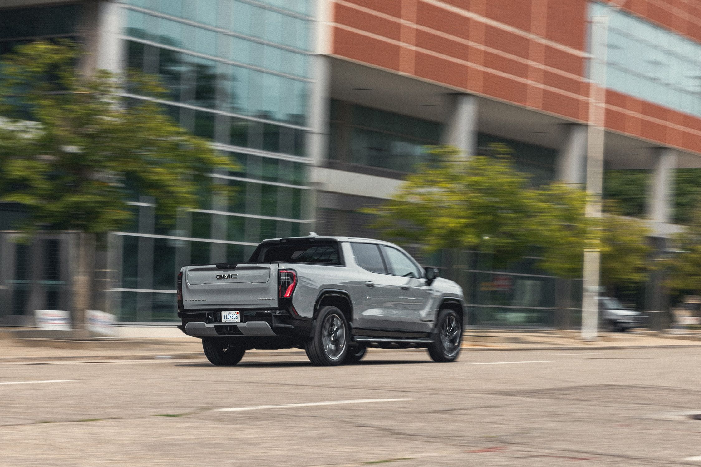 Gmc electric truck cost hotsell