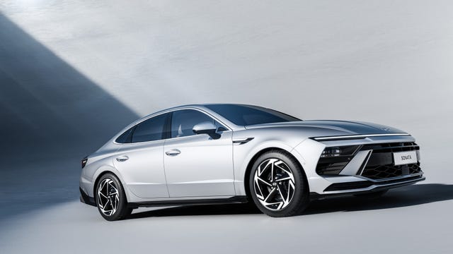 View Photos of the 2024 Hyundai Sonata