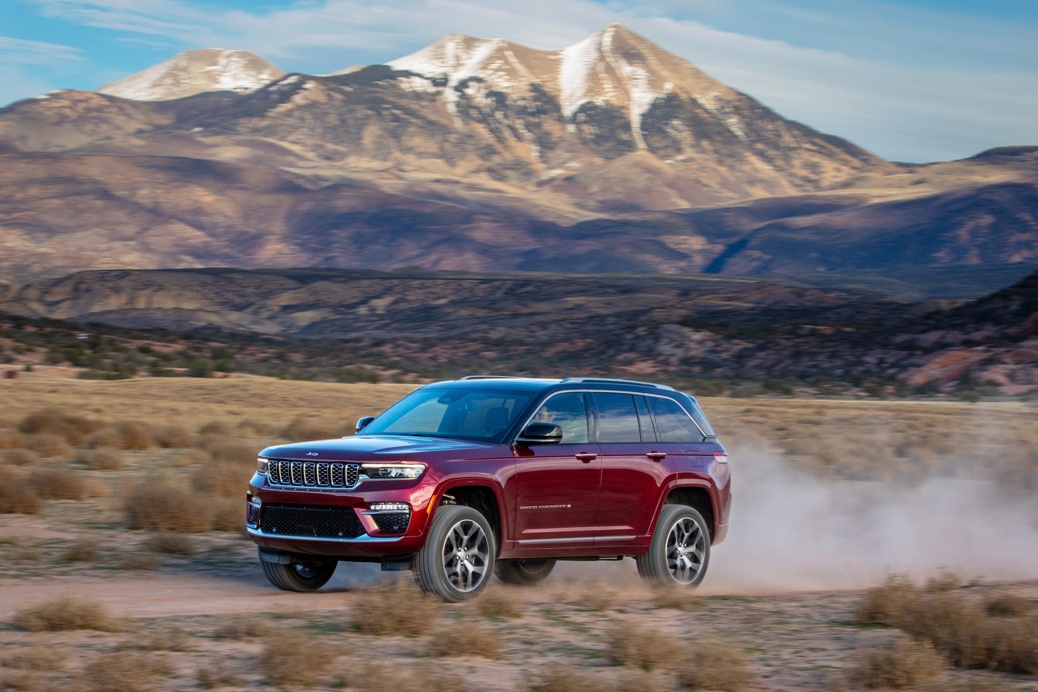 Are Jeep Grand Cherokees Good Vehicles? Discover Now!