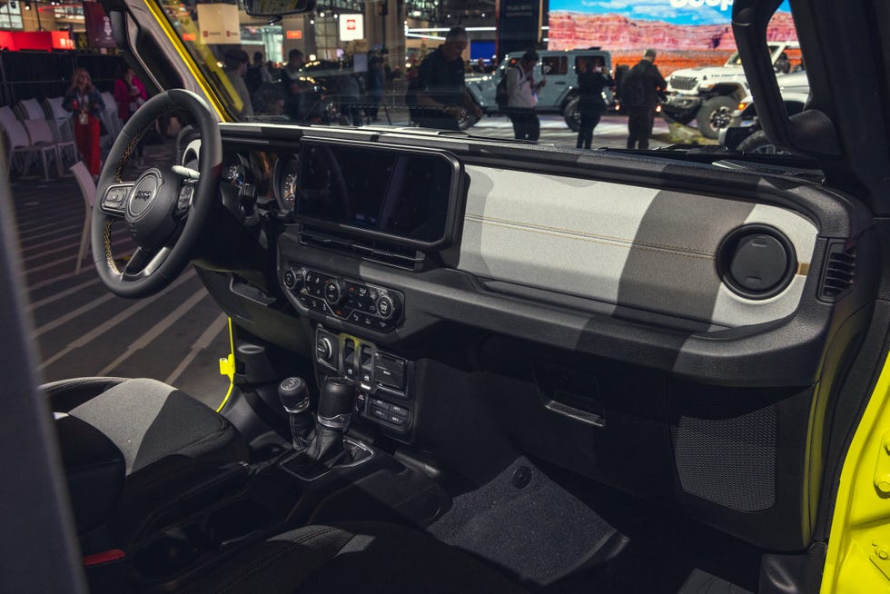 2024 Jeep Wrangler Gets A Divisive Face But A Welcome New Interior