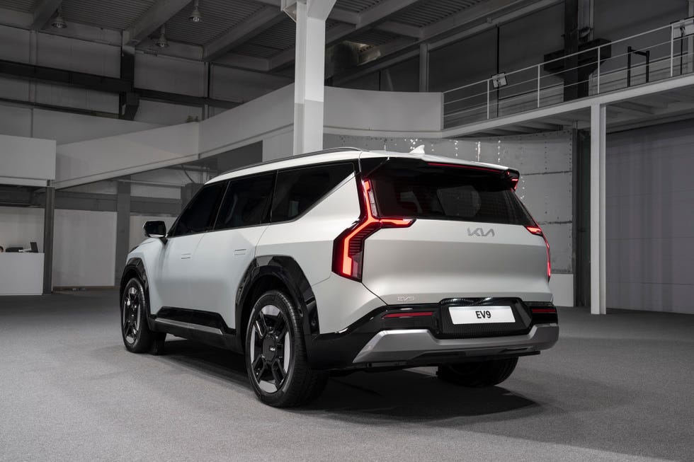 2024 Kia EV9 Revealed First Mainstream Electric ThreeRow SUV