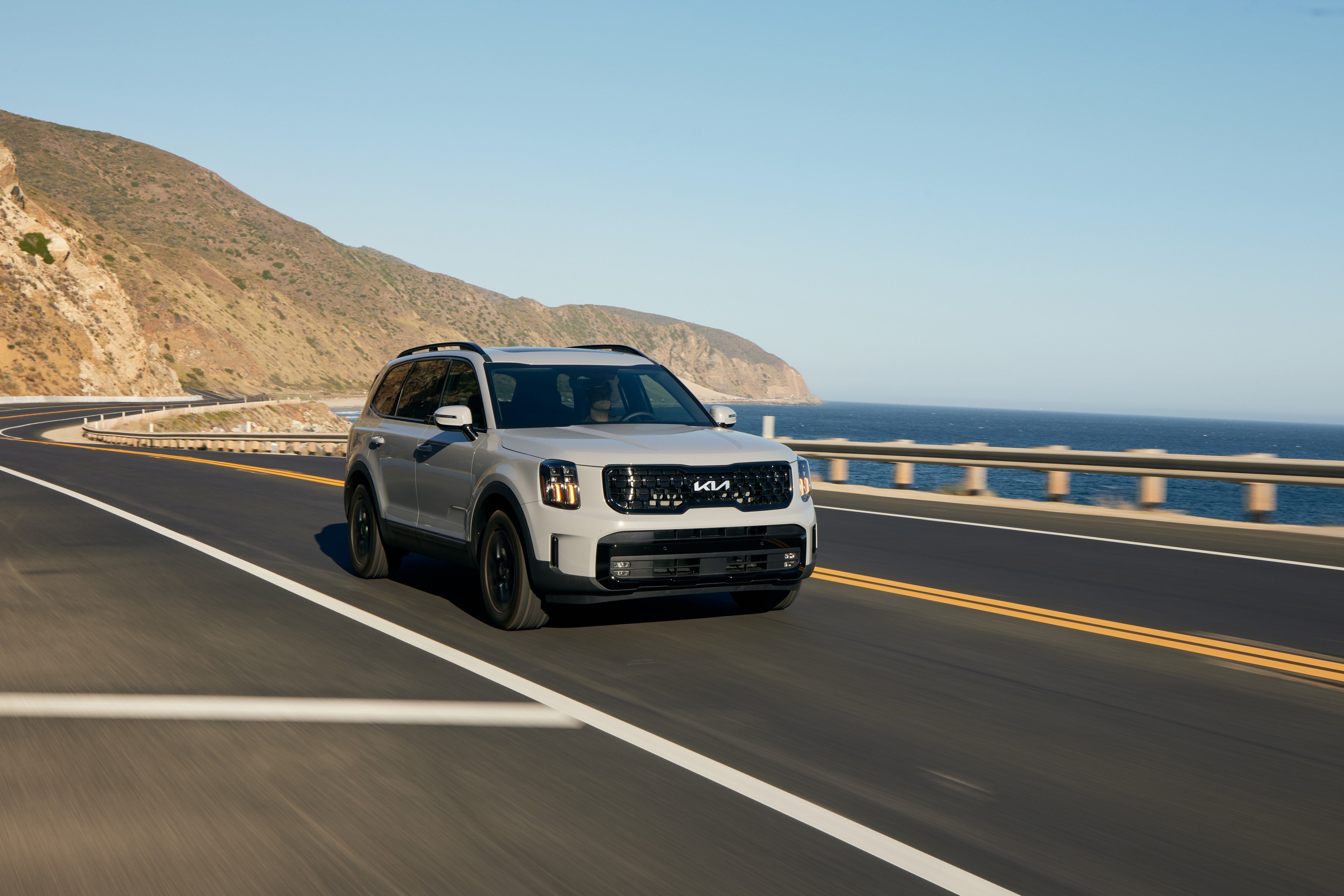 2024 Kia Telluride: Car and Driver 10Best Trucks and SUVs