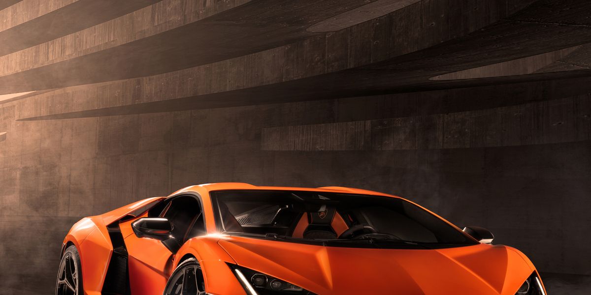 Lamborghini Reviews, New Models, Reviews & Specs