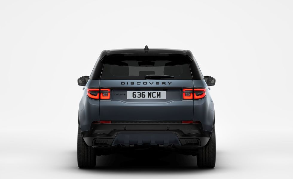 https://hips.hearstapps.com/hmg-prod/images/2024-land-rover-discovery-sport-102-648a06be81d20.jpg?crop=1.00xw:0.816xh;0,0.0853xh&resize=980:*