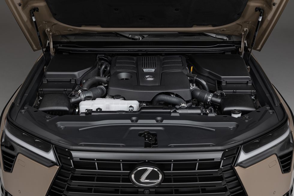 The 2024 Lexus GX 550 Gets 33Inch Tires, Locking Rear Diff, and a