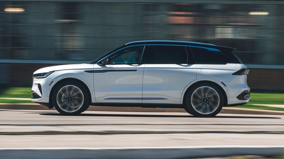 Left Side Kit | LINCOLN NAUTILUS 2025 Left Side Kit | LINCOLN NAUTILUS 2025