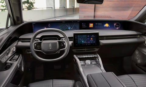 View Interior Photos of the 2024 Lincoln Nautilus