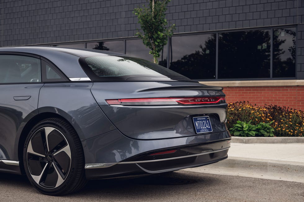 2024 lucid air pure rwd