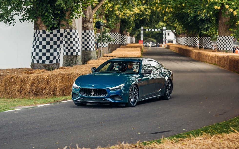 2024 maserati ghibli ultima