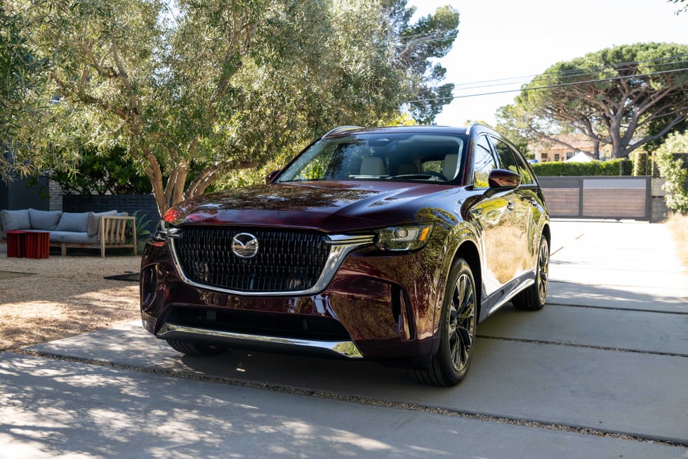 View Photos of the 2024 Mazda CX-90