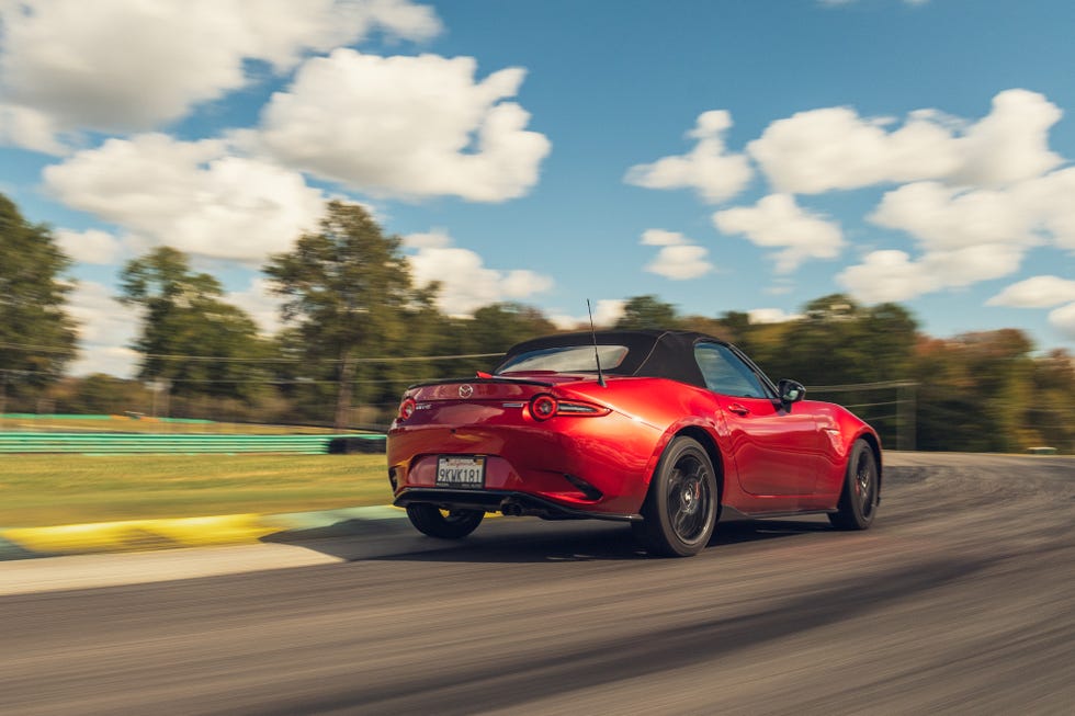 2024 mazda mx 5 miata lightning lap 2025