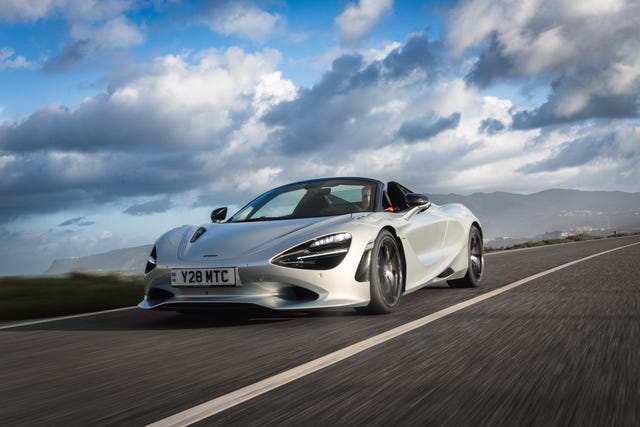 View Photos of the 2024 McLaren 750S Coupe and Spider