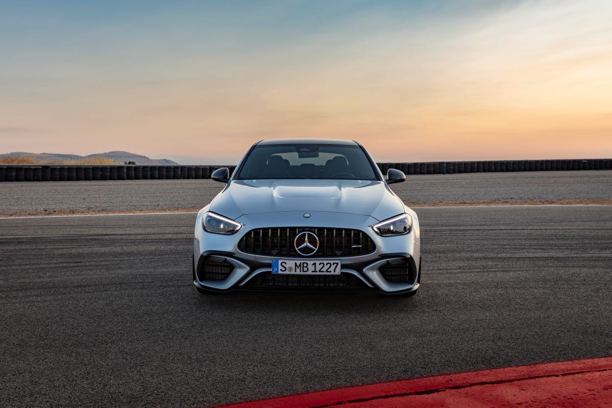 El Mercedes-AMG C63 podría dejar su V8 en favor de un 4 cilindros