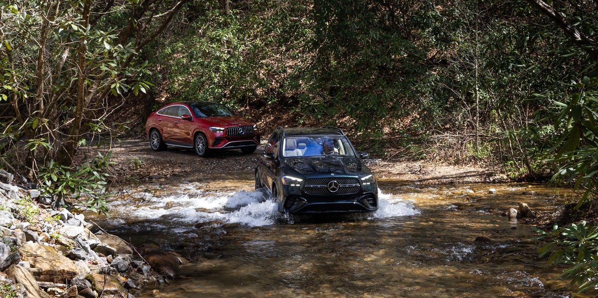 View Photos of the 2024 Mercedes-AMG GLE-Class