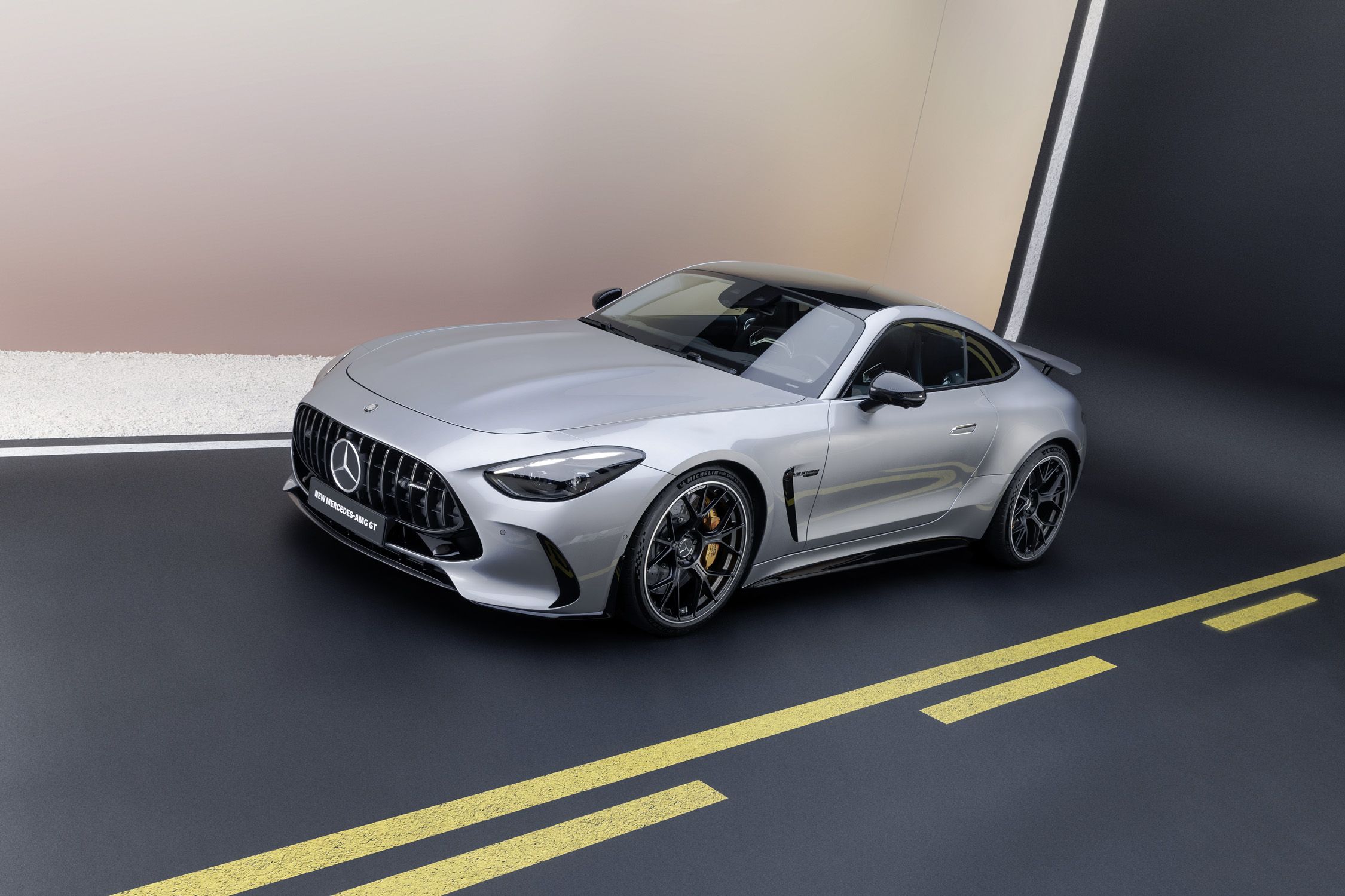 2024 Mercedes-Benz AMG GT Photos: A Next Generation Sports Car - Bloomberg