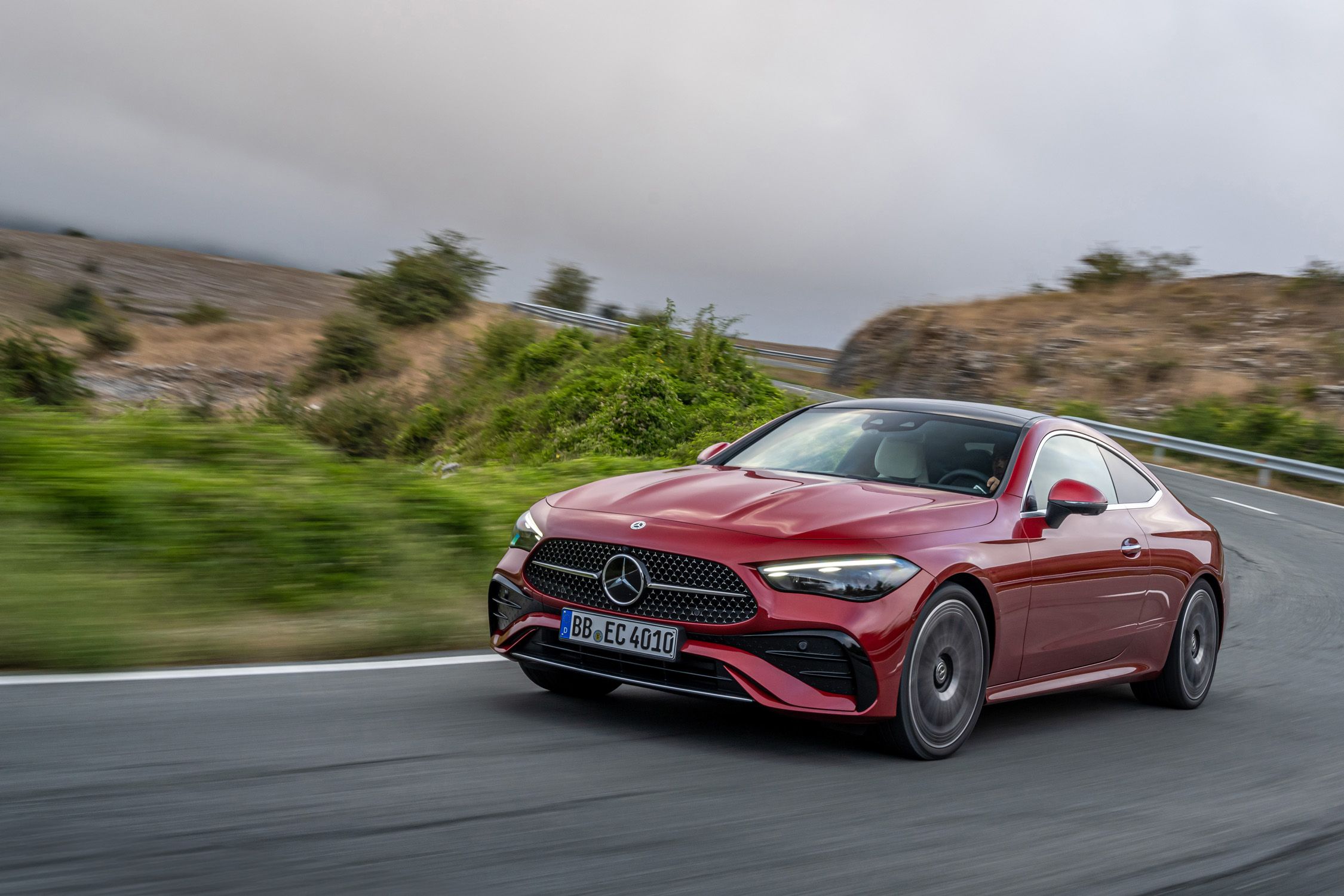 The 2024 Mercedes CLE Cabriolet: Comfort, Tech & Performance in One 