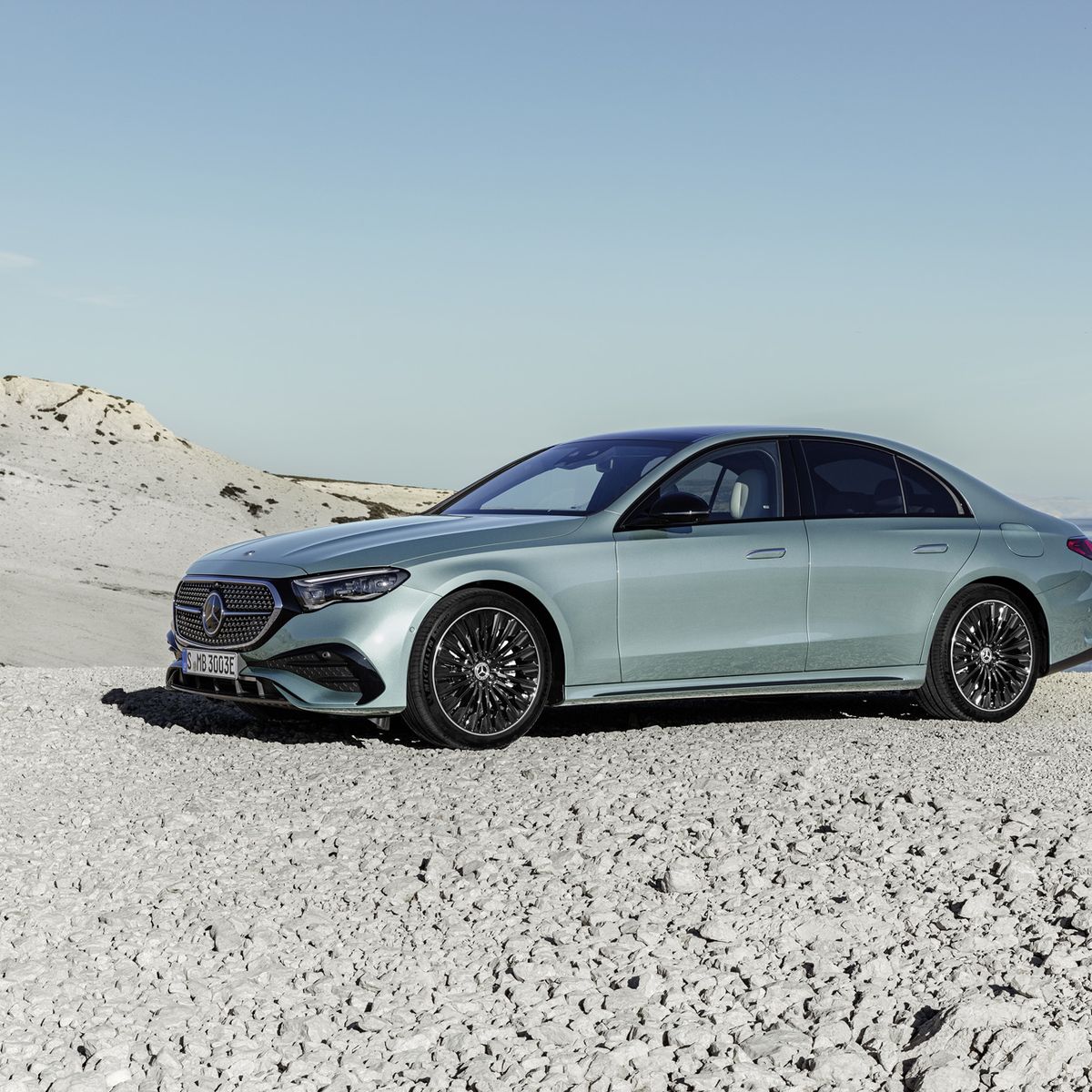 2024 Mercedes-Benz E-Class Targets Tech-Savvy Buyers