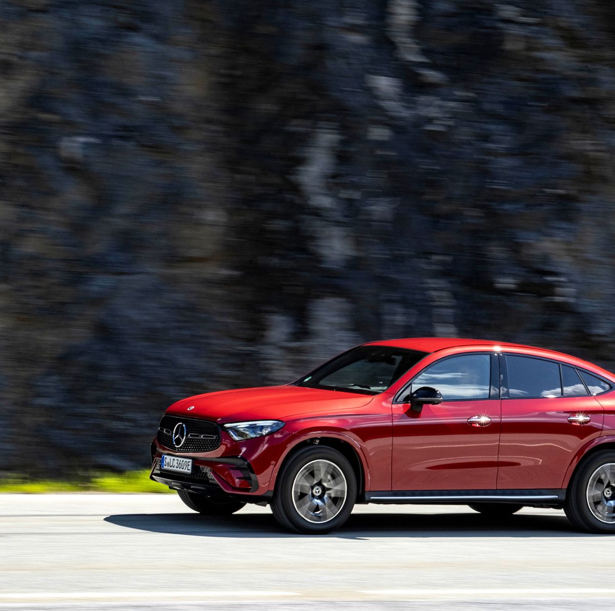 2024 Mercedes-Benz GLC300 Coupe Hits a Growth Spurt