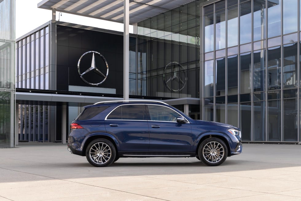 2024 MercedesBenz GLE450e Finally Fills the Gap