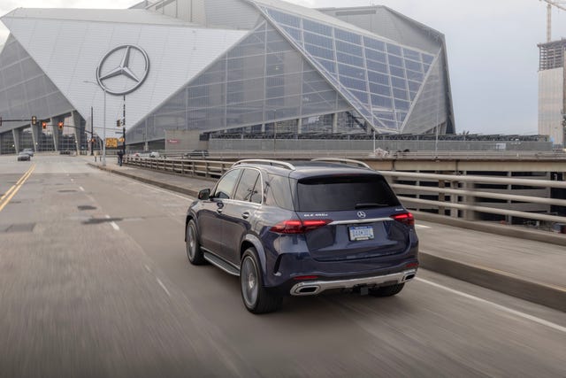 2024 Mercedes-Benz GLE450e Finally Fills the Gap