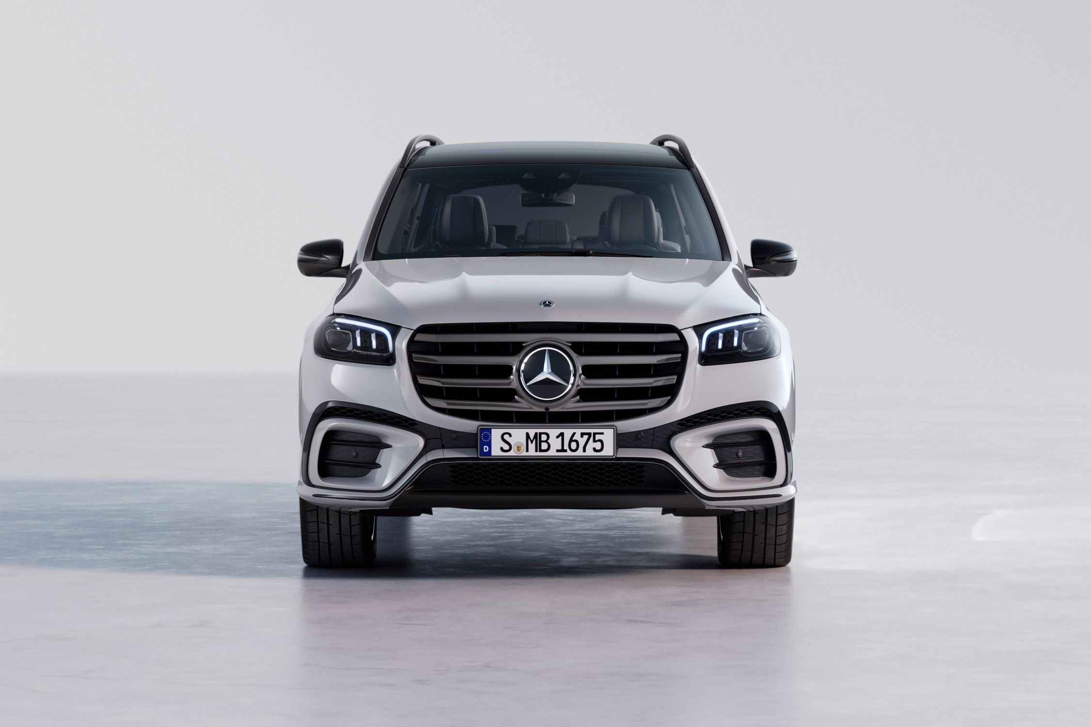 View Photos of the 2024 Mercedes-Benz GLS-Class