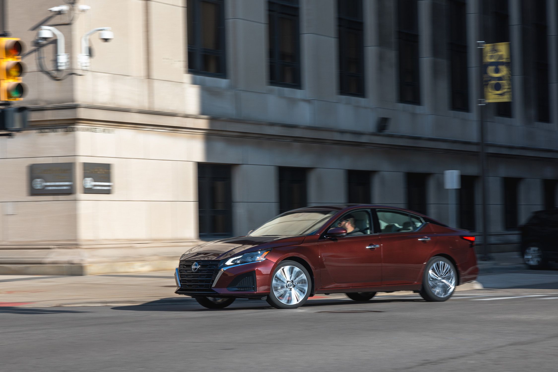 2020 Nissan Altima 2.5 S Sedan Features and Specs