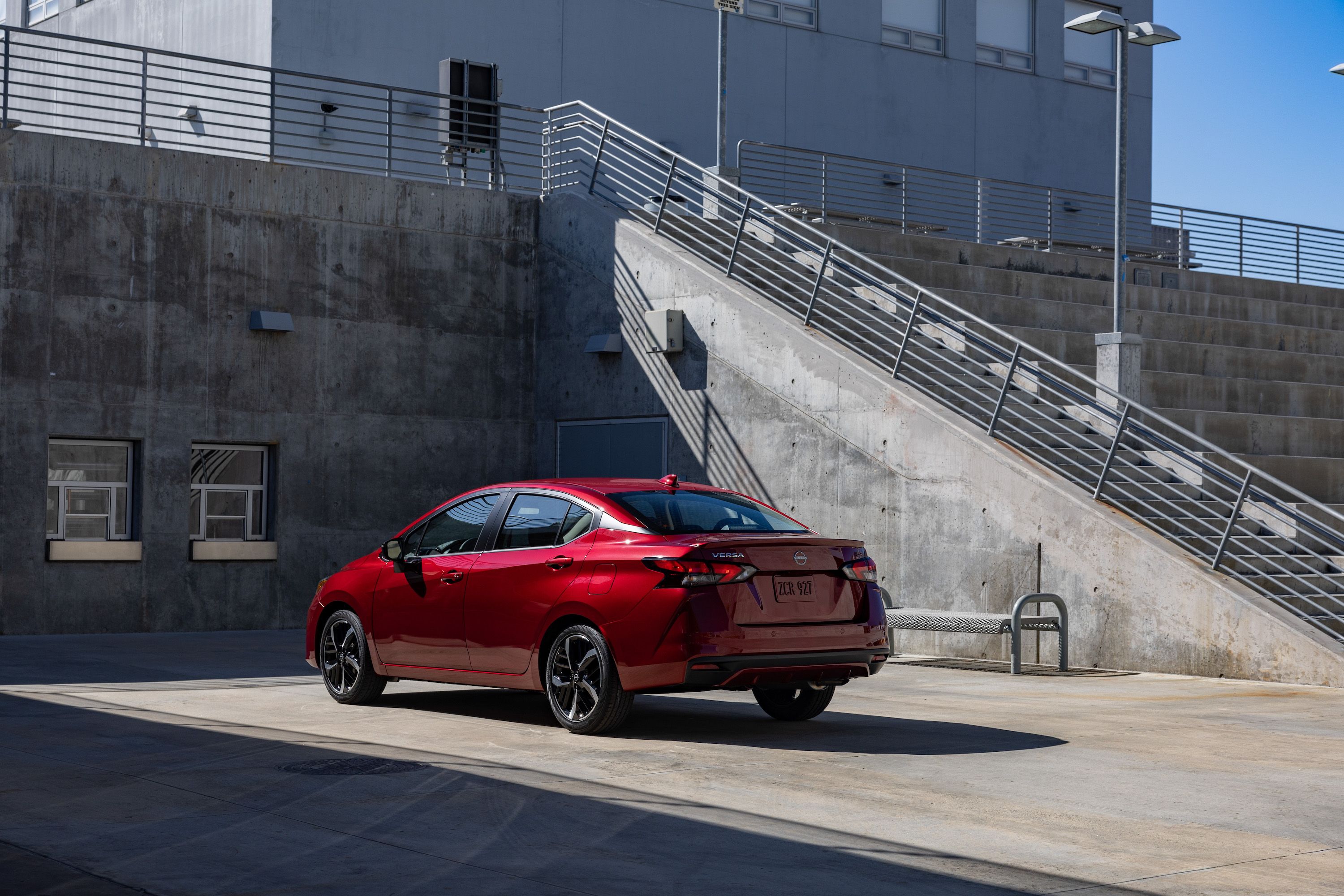 Nissan versa store ev