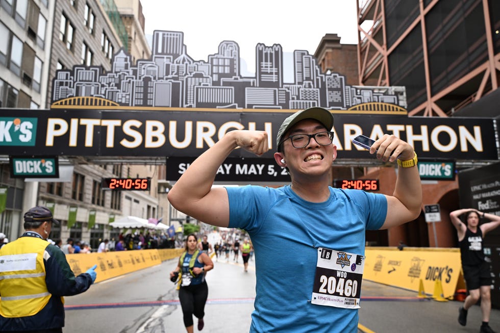 pittsburgh, pa may 5 the 2024 p3r dick's sporting goods pittsburgh marathon runs on may 5, 2024 in pittsburgh, pennsylvania wwwpghmarathonphotosheltercom