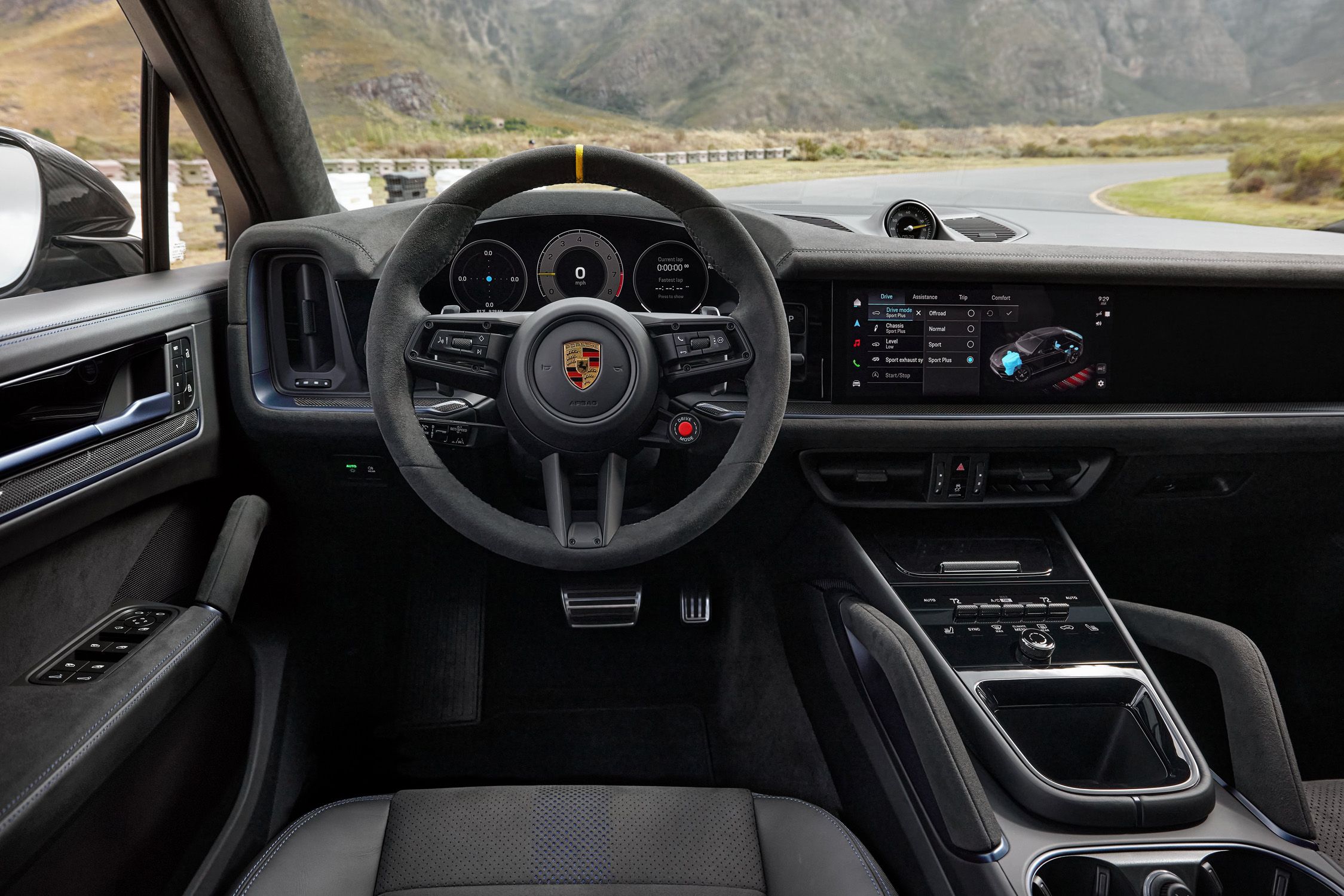 2024 Porsche Cayenne Interior Details and Features