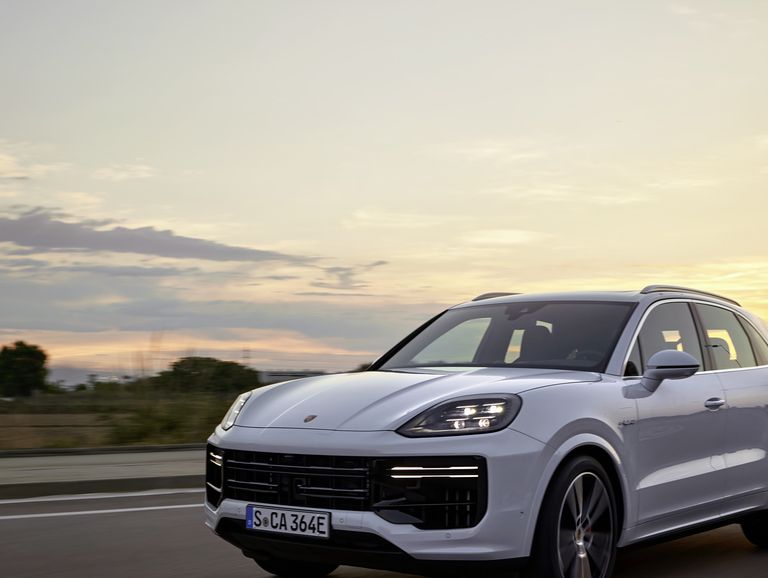 2024 Porsche Cayenne Turbo EHybrid Review, Pricing, and Specs