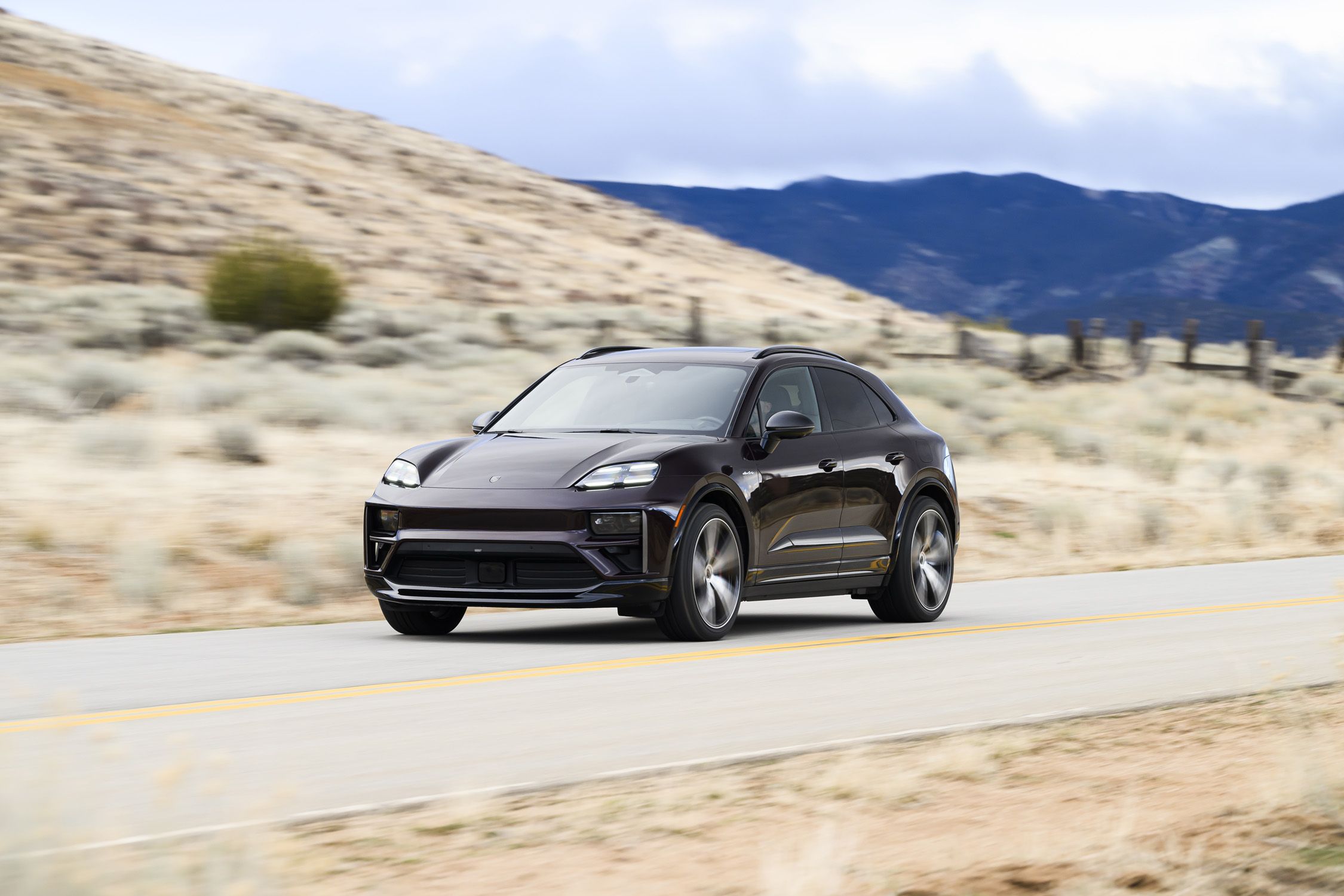 Porsche Macan Turbo Electric