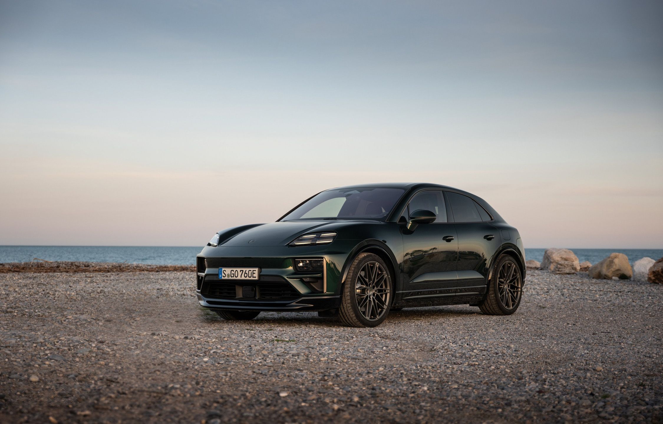 Porsche macan phev sales