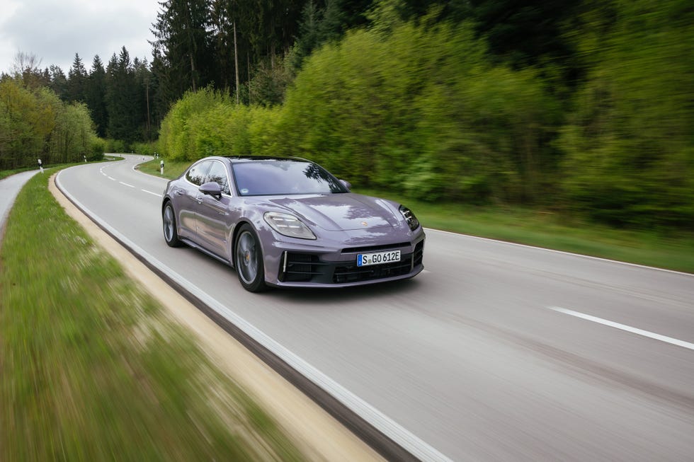 View Photos of the 2025 Porsche Panamera 4 EHybrid/4S EHybrid