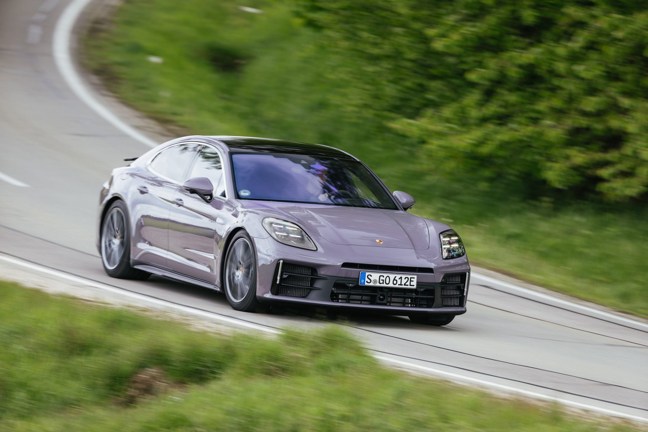 View Photos of the 2025 Porsche Panamera 4 E-Hybrid/4S E-Hybrid