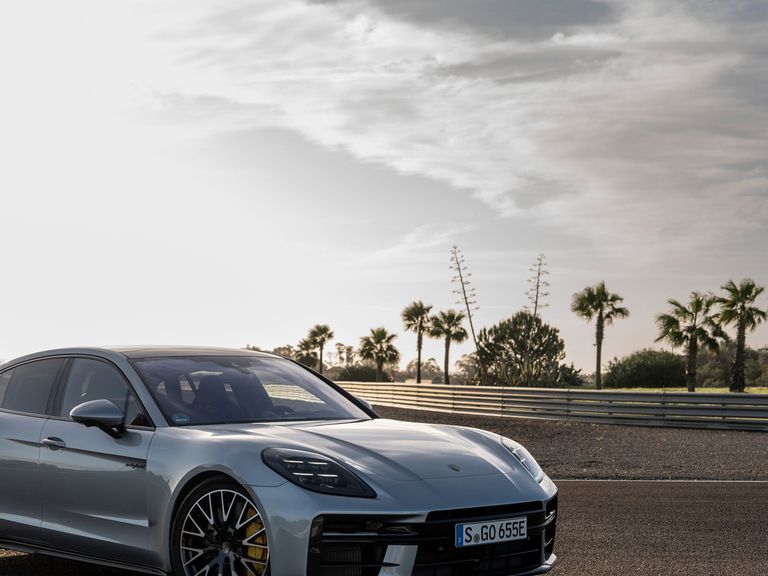 2023 Porsche Panamera Prices, Reviews, and Photos - MotorTrend