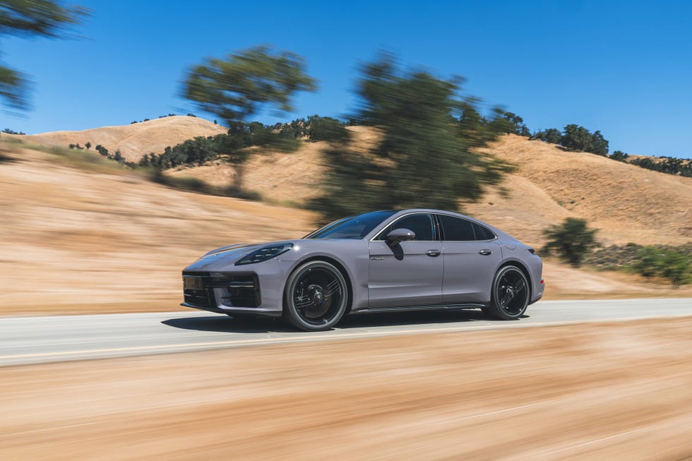 Exterior Photos of the 2025 Porsche Panamera Turbo S E-Hybrid