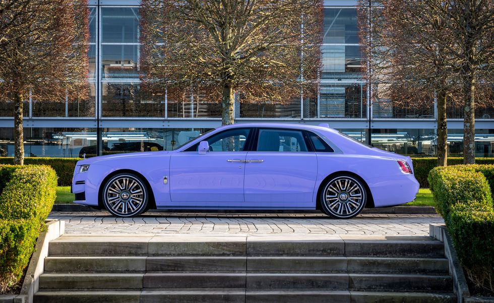 2024 rolls royce ghost extended expressionism