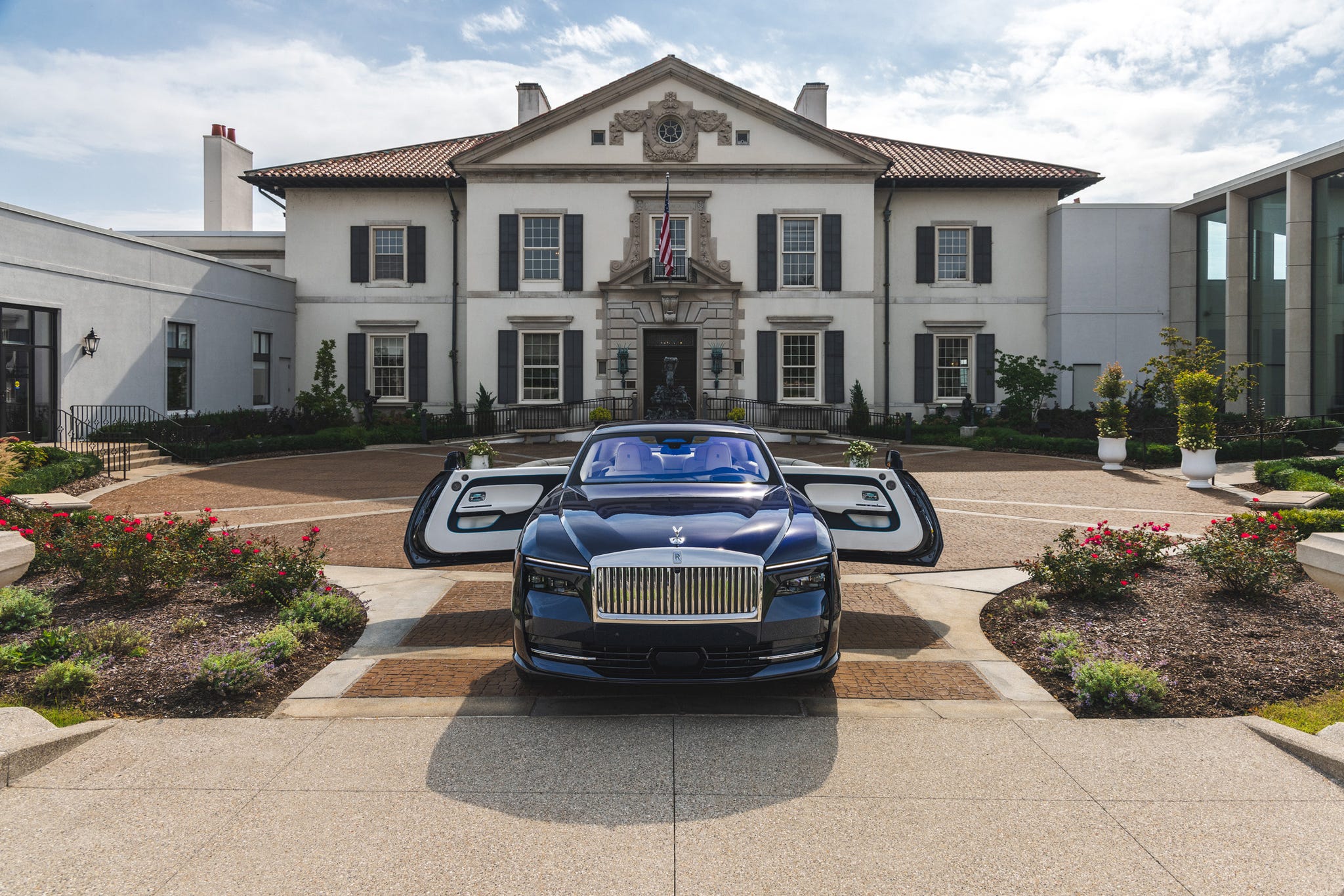 2025 Rolls-Royce Spectre Review, Pricing, and Specs