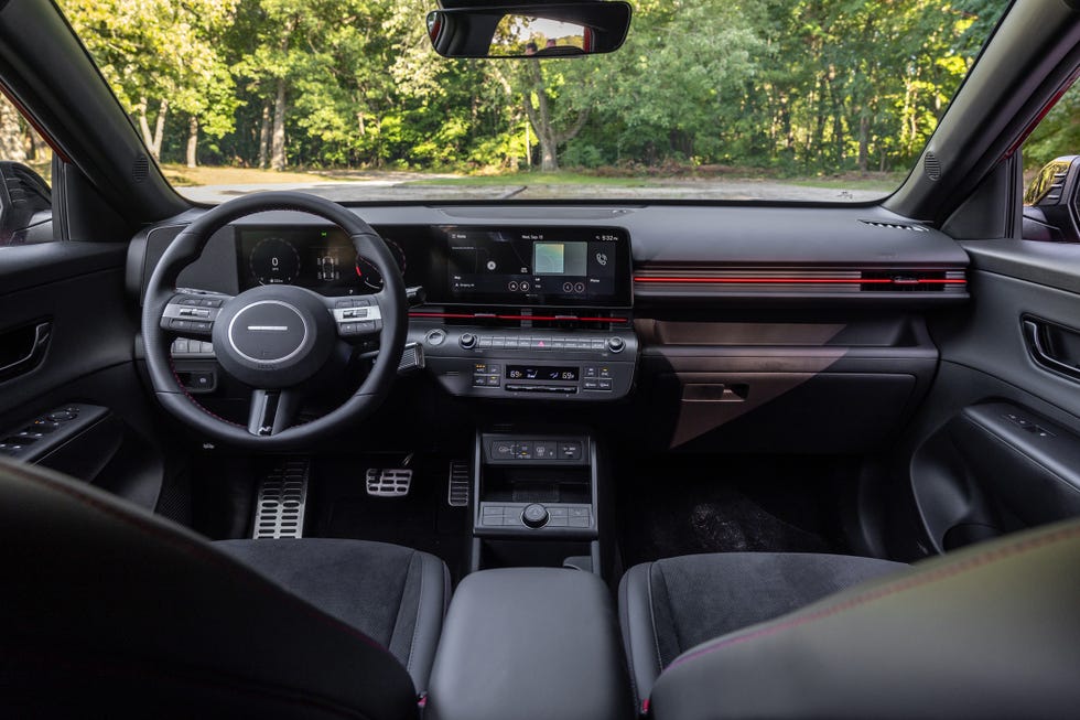 2024 subaru crosstrek limited vs 2023 hyundai kona