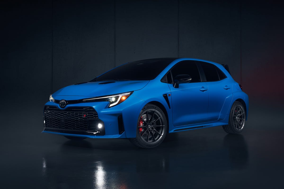 https://hips.hearstapps.com/hmg-prod/images/2024-toyota-gr-corolla-circuit-edition-101-648cad3df1759.jpg?crop=0.932xw:0.785xh;0.0456xw,0.132xh&resize=1200:*