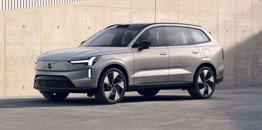2024 Volvo EX90 SUV Is an Emphatic Entry into the Electric Era