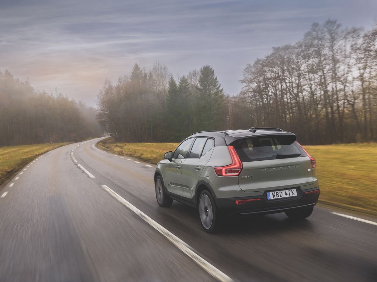 2024 Volvo XC40 Recharge AWD Goes Farther, Quickly