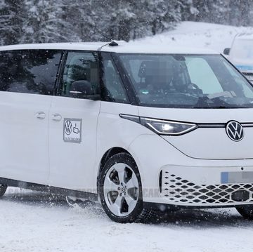 VW Confirms Debut of 2025 ID.Buzz LWB U.S.-Spec Version on June 2