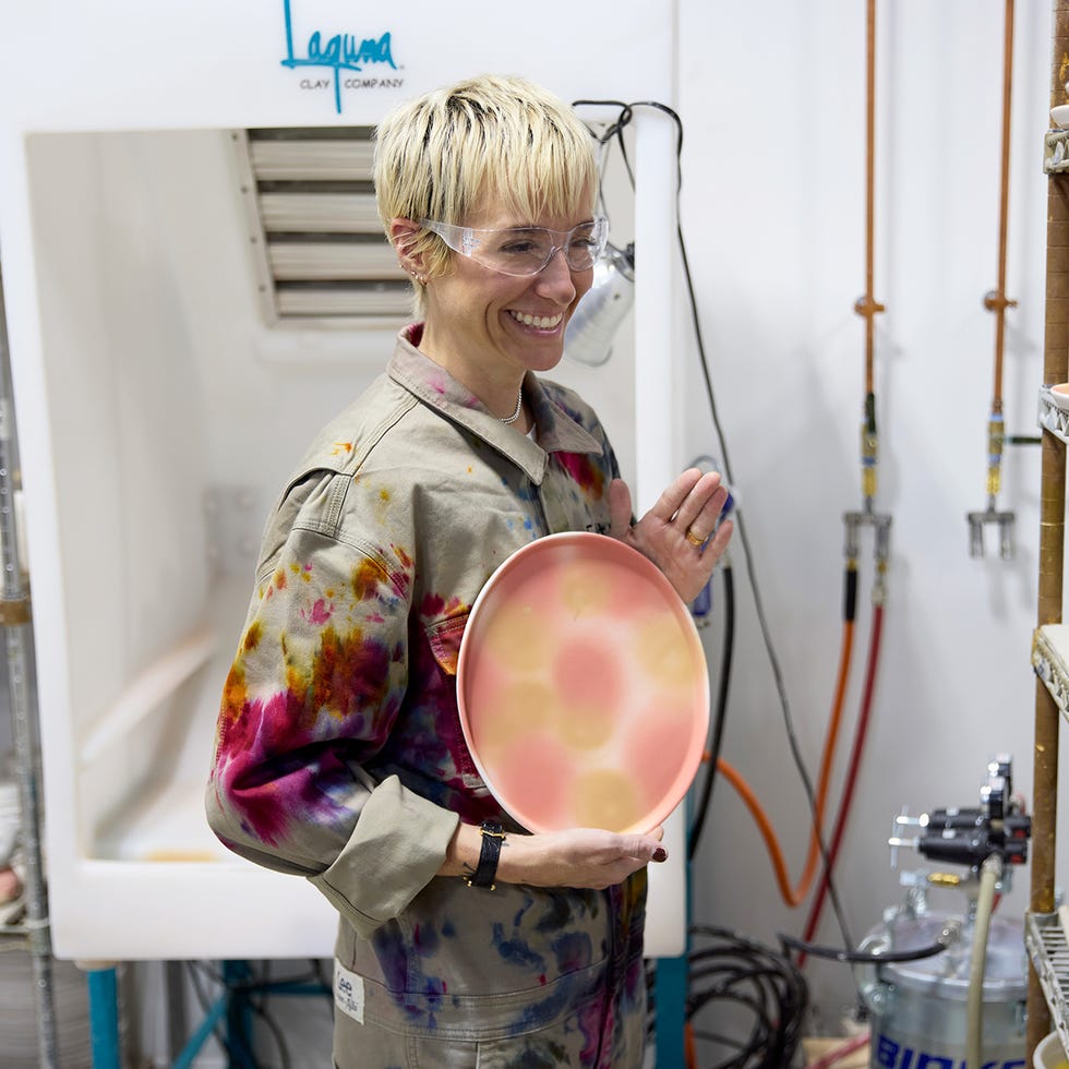 megan rapinoe at a pottery studio