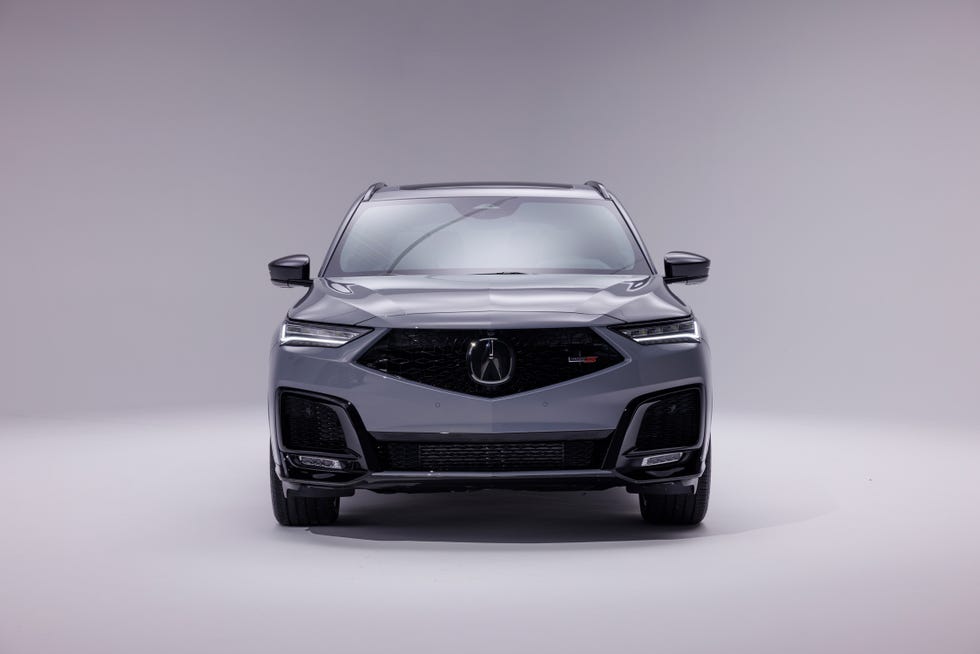 2025-acura-mdx-type-s-exterior-101-6613f35e442e8.jpg