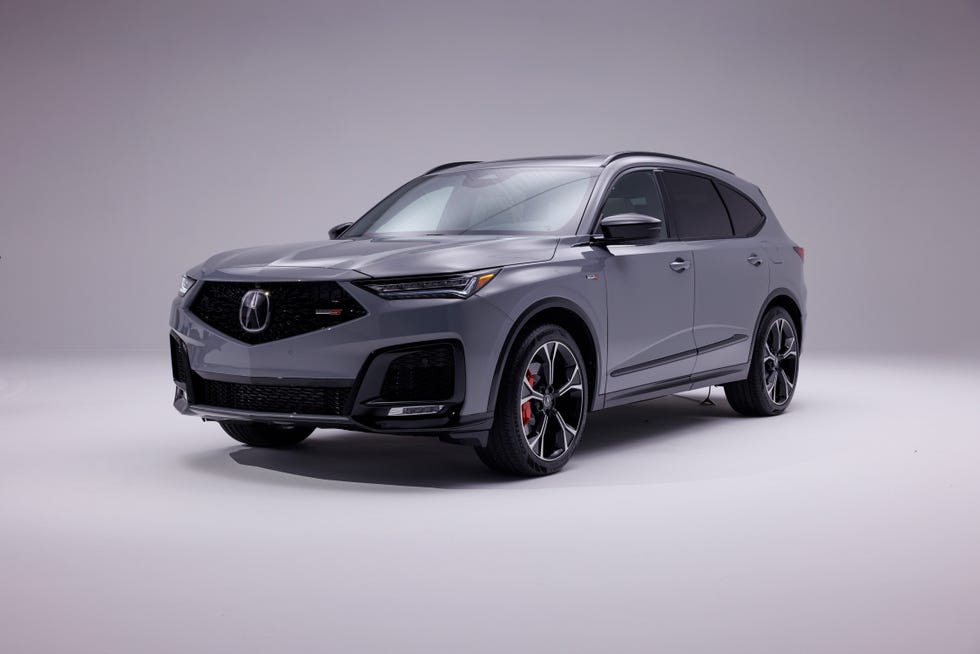 2025-acura-mdx-type-s-exterior-102-6613f35e449c3.jpg