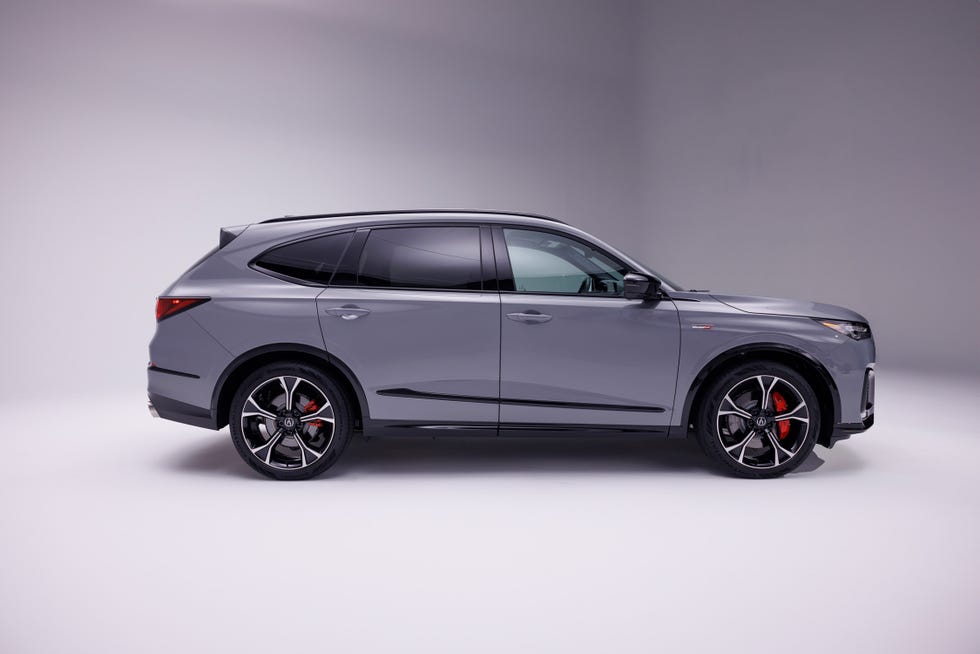 2025-acura-mdx-type-s-exterior-104-6613f35f1a617.jpg