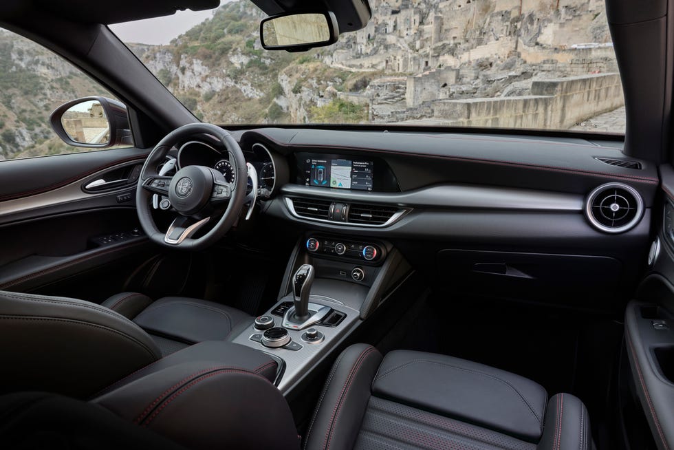 2025 alfa romeo stelvio tributo italiano interior